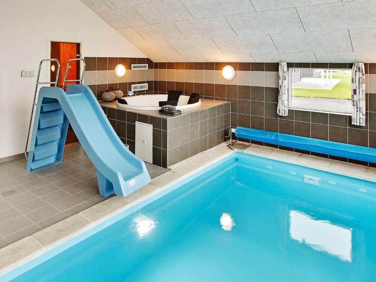 12 Person Holiday Home In Hasselberg Kappeln Szoba fotó